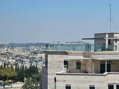 Barrio residencial Appartement a vendre a arnona 4 pieces avec mamad parking et apercu sur le mont du temple