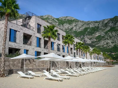 Wohnanlage A new exclusive beachfront project in the Bay of Kotor