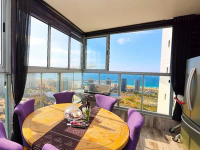 Wohnviertel Au centre avec terrasse bel appartement bon emplacement haut standing luxueux magnifique