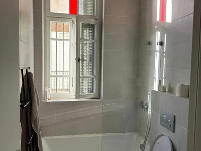 Dzielnica mieszkaniowa A vendre magnifique 3 piEces rue calme et prestigieuse A 2 minutes de la plage tel aviv