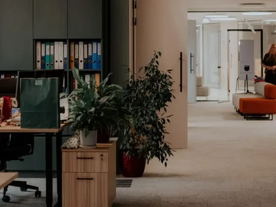 Centre d'affaires Delu 4