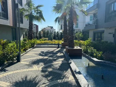 Wohnanlage Ready-to-move apartments next to the yacht marina.