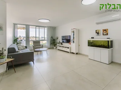 Residential quarter Appartement 5 5 pieces quartier neve hadarim rishon lezion