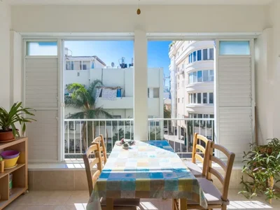 Quartier résidentiel Appartement 3 pièces rénové proche mer, kerem hatemanim – tel aviv