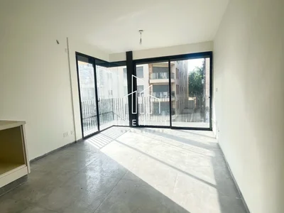 Quartier résidentiel Un appartement récemment construit, idéalement situé, à quelques pas de la plage et du centre-ville dynamique de tel aviv.