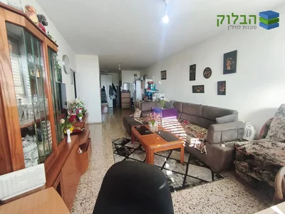 Жилой квартал Centre ville de rishon lezion appartement 3 pieces a prix exceptionnel