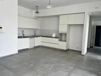 Жилой квартал Centre ville hertzylia immeuble recent etage eleve vue degagee terrasse soucca