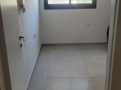 Barrio residencial Nouveau appartement tout neuf a vendre appartement de luxe avec fourniture et accessoir tous compris pas besoin de renover appartement pret a vous aceuillir avec vos valises appartement de 130 m2 haut de gamme 5 pieces situer en plein coeur