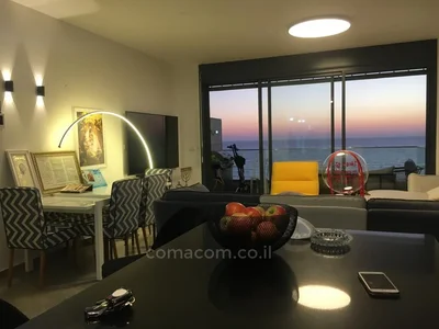 Residential quarter Avec terrasse au centre bon emplacement haut standing proche de la mer vue sur la mer dans un immeuble neuf neuf bel appartement magnifique renove