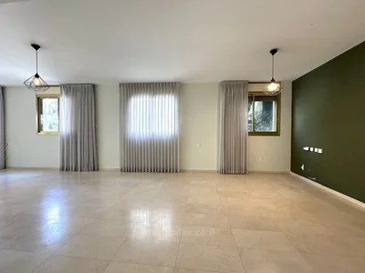 Residential quarter A 5 mn de la mer parking ascenseur balcon 130 m 10 m de terrasse