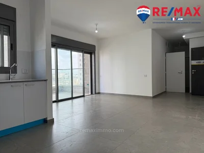 Жилой квартал A saisir A louer immediatement appartement de 4 pieces neuf en plein centre ville de hadera