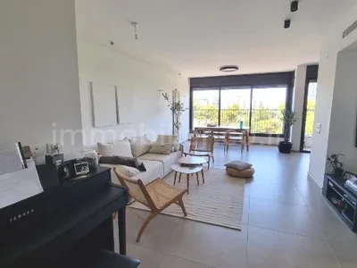 Жилой квартал Avec terrasse bel appartement bien agence bon emplacement dans un bel immeuble renove