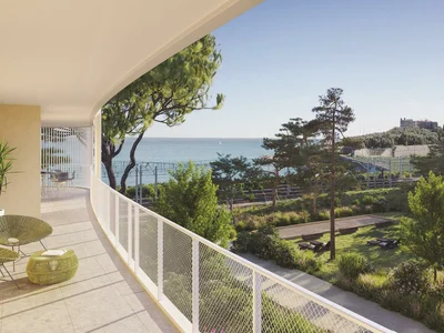Zespół mieszkaniowy New residential complex near the sea in Antibes, Cote d'Azur, France